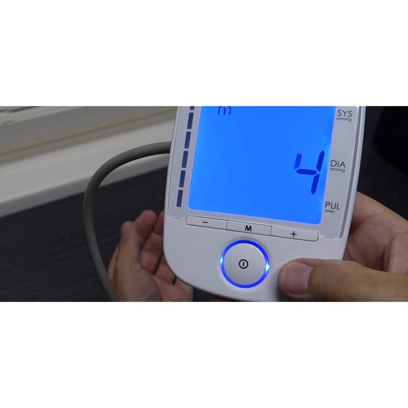 Máy đo huyết áp ,máy đo huyết áp bắp tay BEURER BM47 kèm adapter cảnh báo rối loạn nhịp tim bảo hành 36 tháng