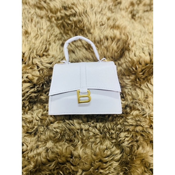 Túi khoá B cầm tay cực xinh