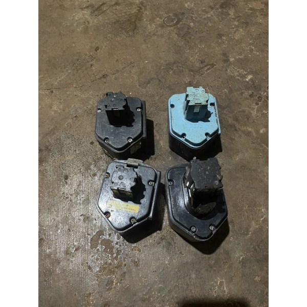 Vỏ pin izumi 12/14v