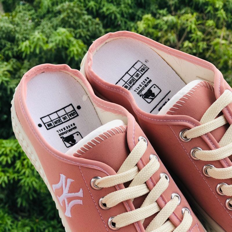 giày vải đạp gót ny FREE.SHIP + Hộp giày sục vải mlb nữ hồng chữ trắng đế cao, dây buộc, chữ thêu
