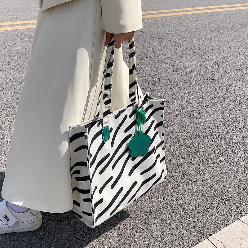 Túi Tote Vải Canvas Kẻ Sọc Trắng Đen Thời Trang Mùa Hè 2022 Cho Nữ