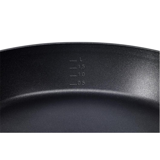 Chảo chống dính Fissler Alux 28cm cao cấp-Made in Germany