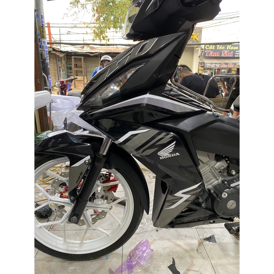 Tem Rời Winner mẫu RS150R màu đen trắng