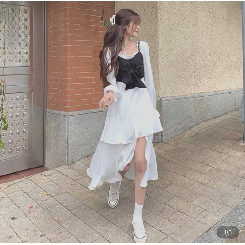(ẢNH THẬT) Đầm yếm nơ đen xẻ tà