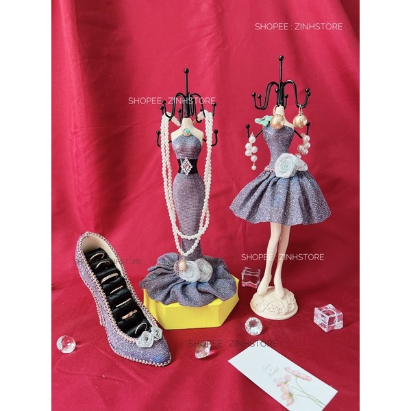 Giá treo trang sức trang trí shop