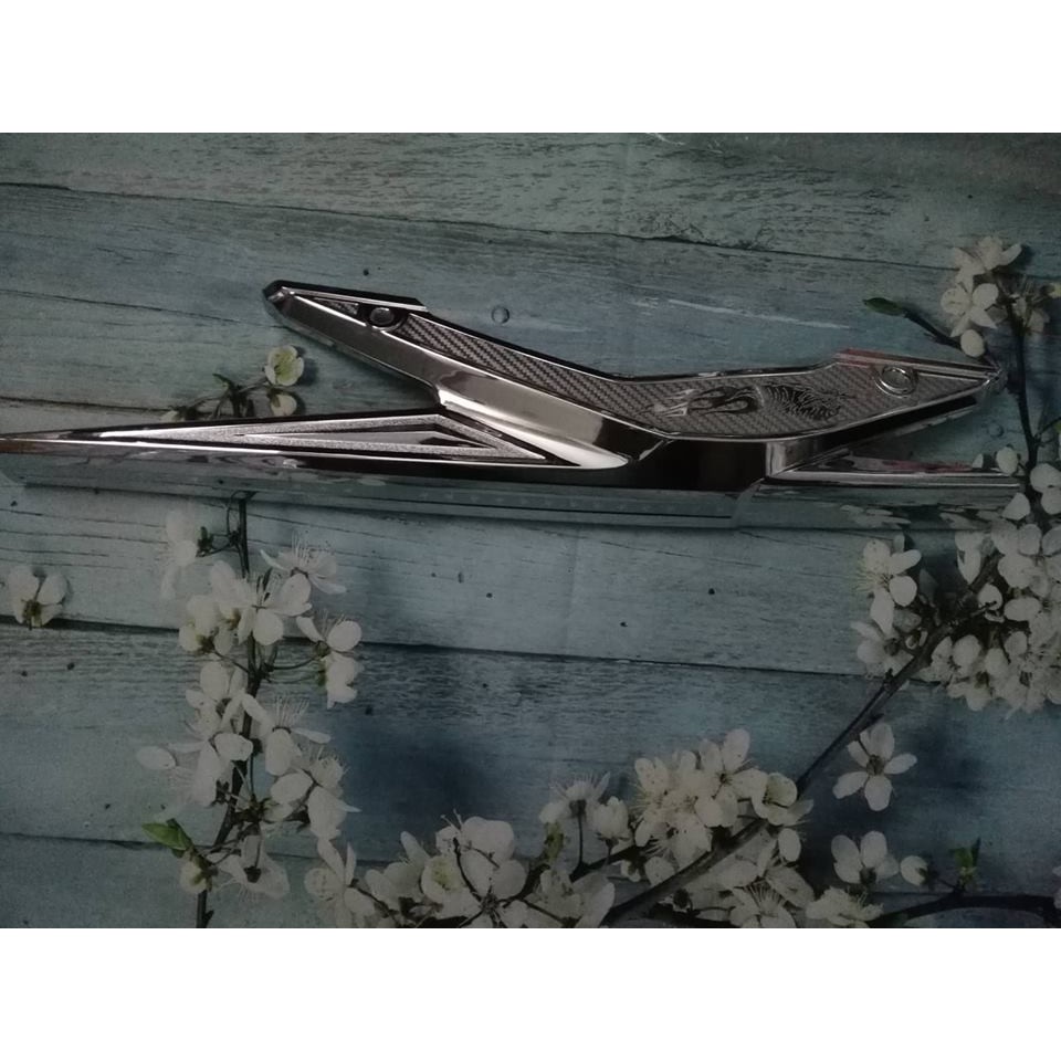 ốp che sên mạ crom xe winner