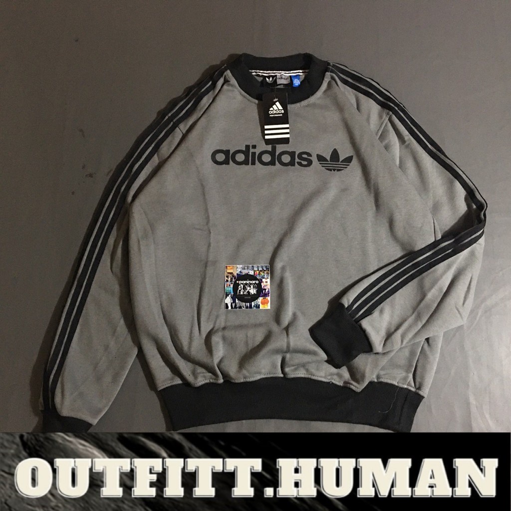 Logo Chữ Cái Vết Nứt "ADIDAS" (Xám Đậm)