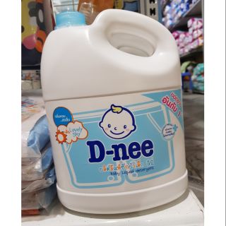 Nước giặt xả Dnee