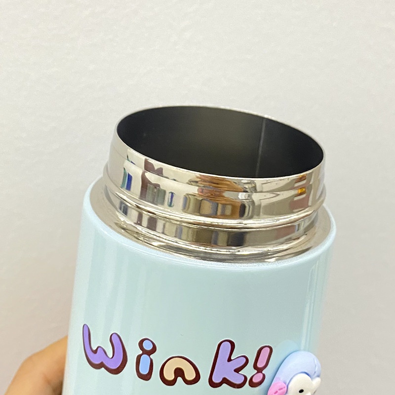 Bình Giữ Nhiệt Inox 480ML Dán Sticker Dễ Thương, Trang Bị Kèm Ống Hút Tiện Lợi Và Dây Đeo Xách - SaoViet Shop