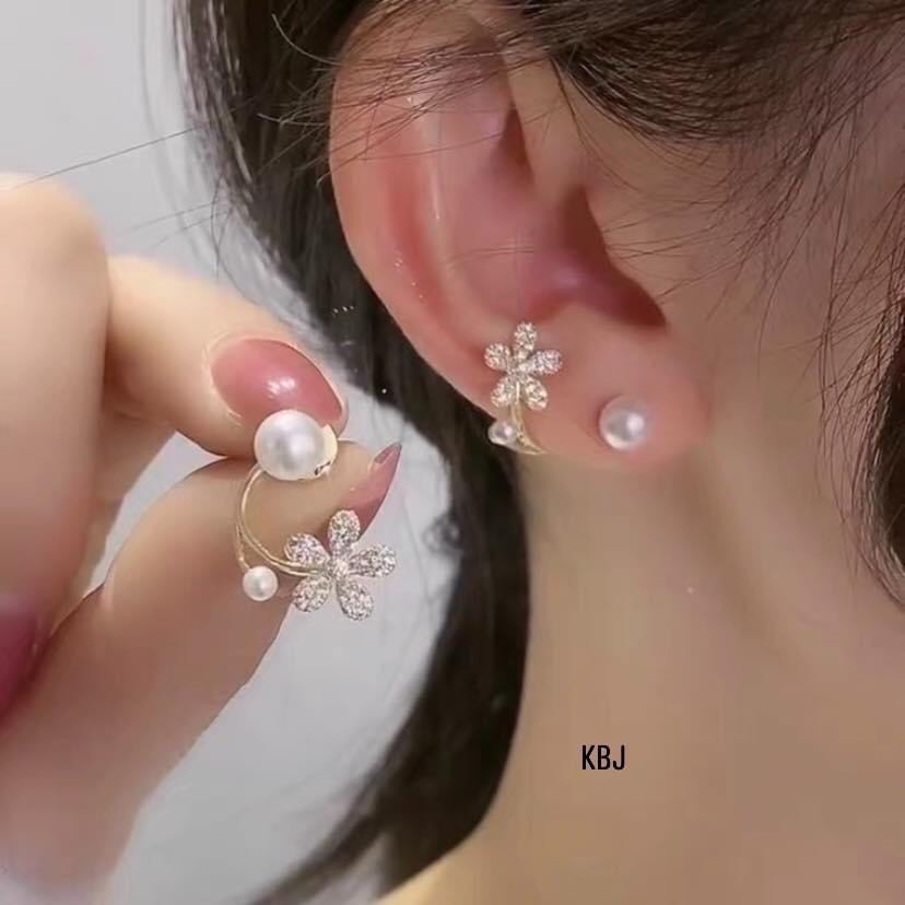 Bông tai nữ bạc thật, bông tai hoa đính trai kiểu dáng mới lạ - Kho sỉ bạc Nhất Linh