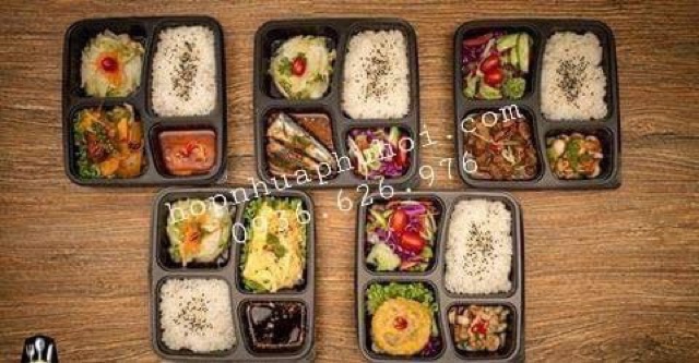 300 hộp nhựa đựng cơm vuông 4 ngăn JB26