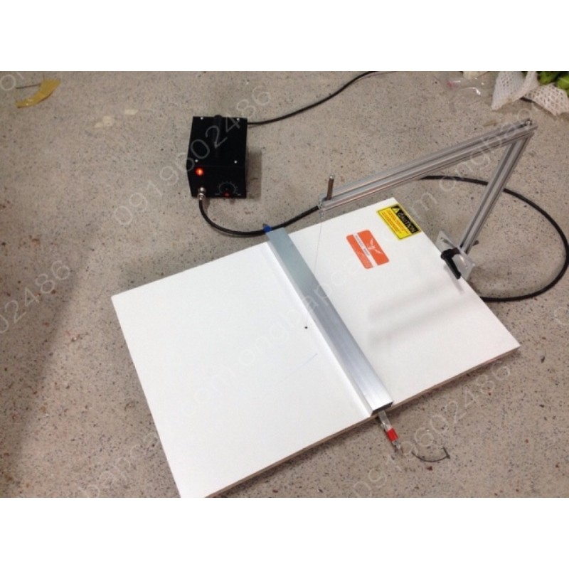 Máy cắt xốp bàn,máy cắt chữ xốp thủ công