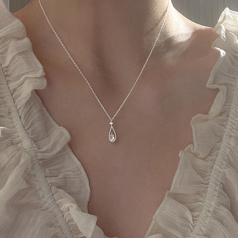 Vòng cổ Mặt Hình Giọt Nước Đính Đá Zircon Thời Trang Đơn Giản Cho Nữ
