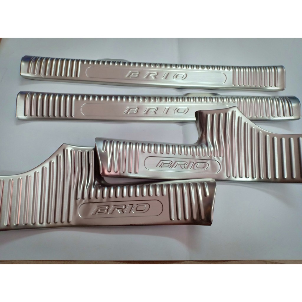 Brio,Ốp trang trí bậc cửa trong ngoài Honda Brio- mẫu inox { HÀNG ĐẸP }