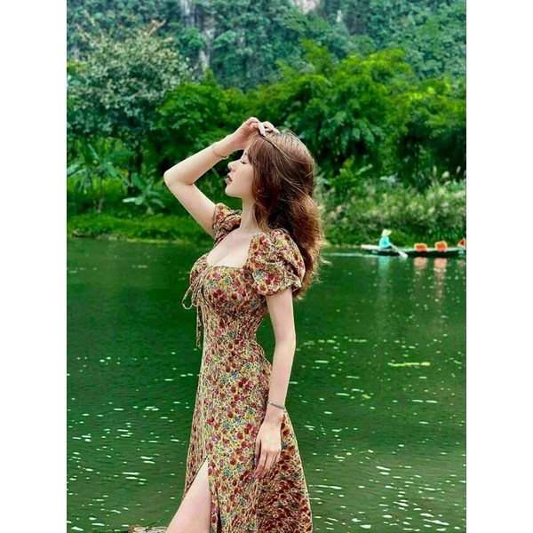 Đầm maxi hoa đi biển 2 màu (xanh , đỏ),tay phồng cổ vuông xinh xắn giúp nàng nổi bật trong các buổi tiệc , cuộc hẹn
