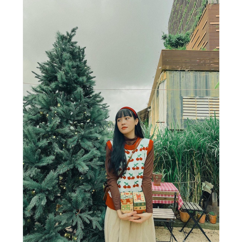 ÁO GILE LEN QUẢ CHERRY ULZZANG