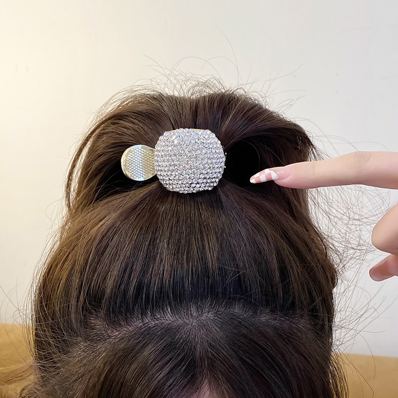 Kẹp Tóc Càng Cua Nhỏ Đính Ngọc Trai Giả Hình Quả Táo