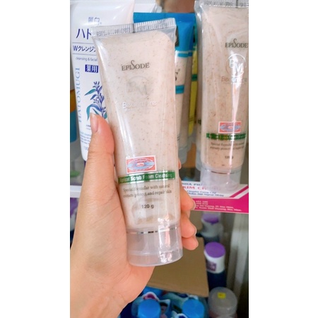 Sữa rửa mặt hạt mơ Beaumore 120g