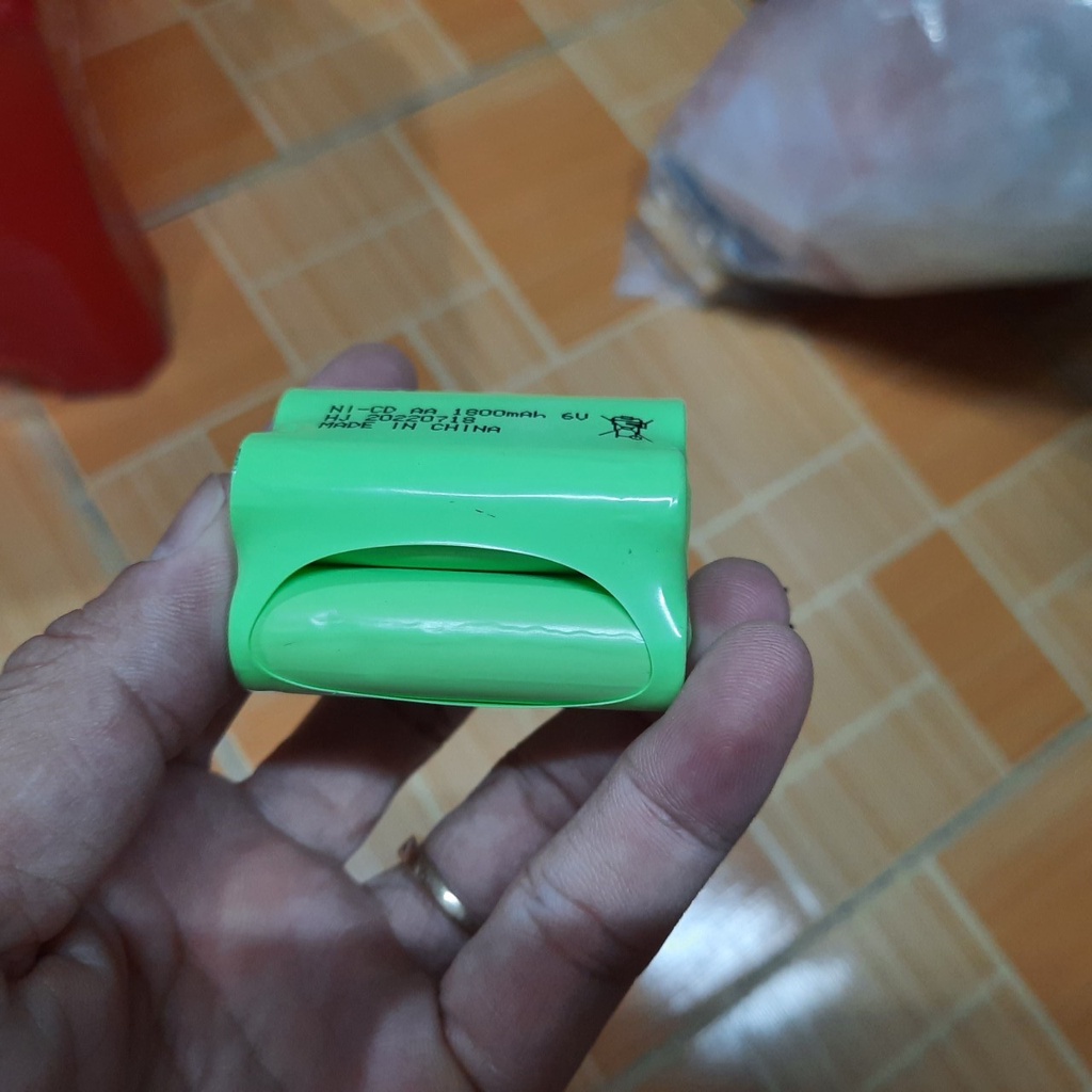 Bộ pin và cáp sạc 6v ghép 2 hàng 2400mah/1800mah/1400mah dùng cho xe mô hình điều khiển