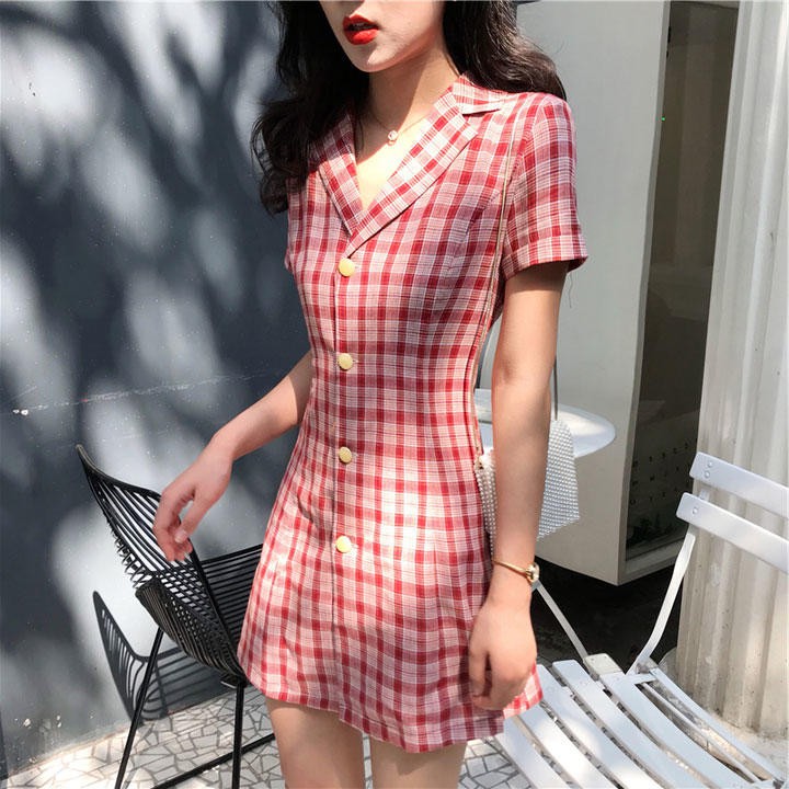 Váy đầm nữ dễ thương DOL dáng A dạo phố kẻ caro đỏ cài khuy phong cách Retro Hàn Quốc hot hè 2019 - ảnh thật
