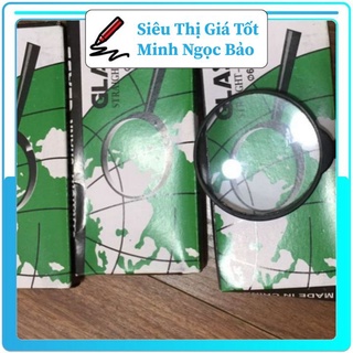 Kính lúp giup bé khám phá xung quanh