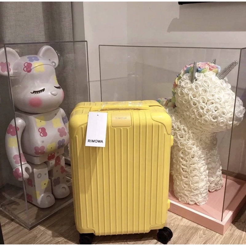 Vali RIMO khoá sập