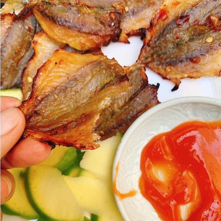 Combo 50 con Cá Chỉ Vàng Khô Loại 1 - To Ngon Ngọt Cá Chứ Không Mặn | BigBuy360 - bigbuy360.vn