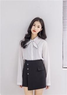 Chân váy vạt chéo
