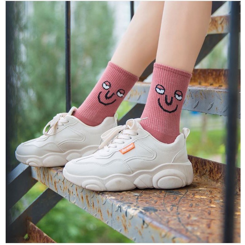 Tất biểu cảm cổ lửng