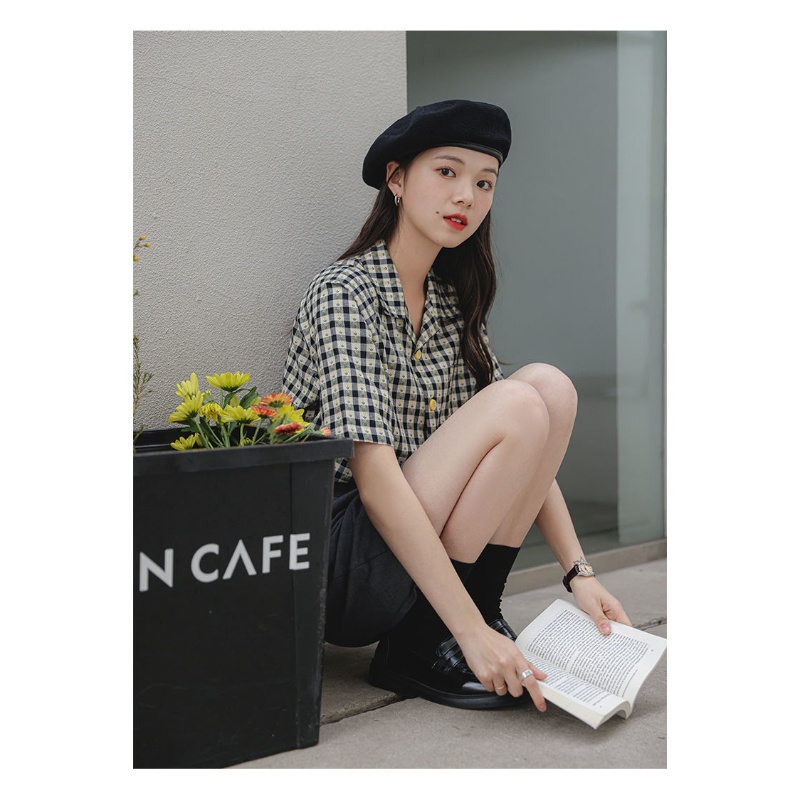 Plaid print suit collar short sleeve shirt women's 2022 summer new super fairy retro top Korean chiffon shirt<br />