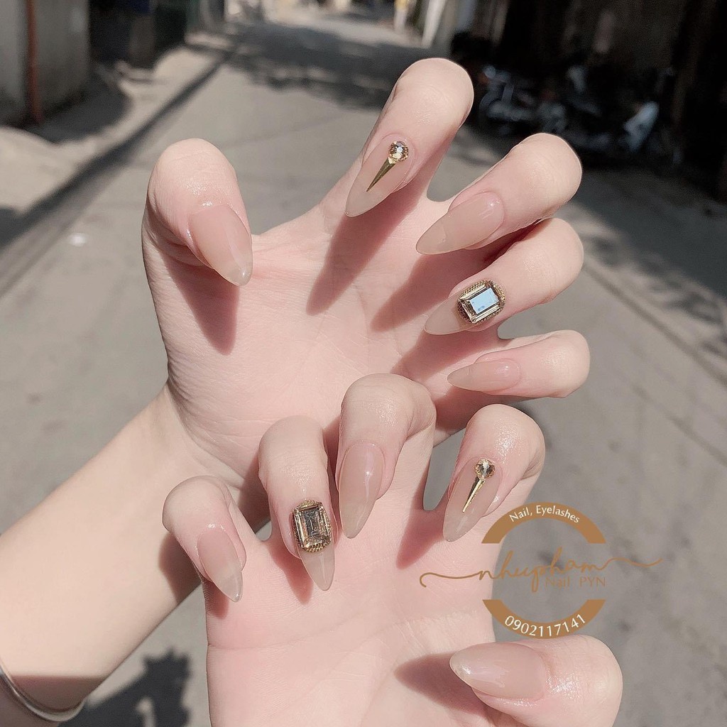 Sơn thạch nude sữa, sơn móng tay đẹp 2022