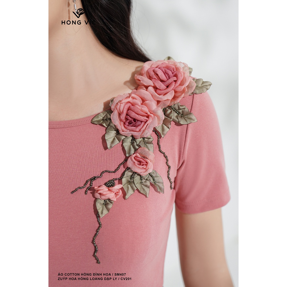 Áo nữ thiết kế Hong Vic cotton hồng đính hoa SM407