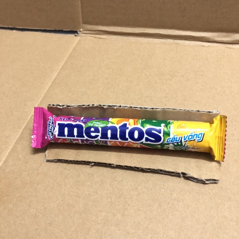 [30 g] Thỏi Kẹo Ngậm Mentos Cầu Vồng Hương Trái Cây