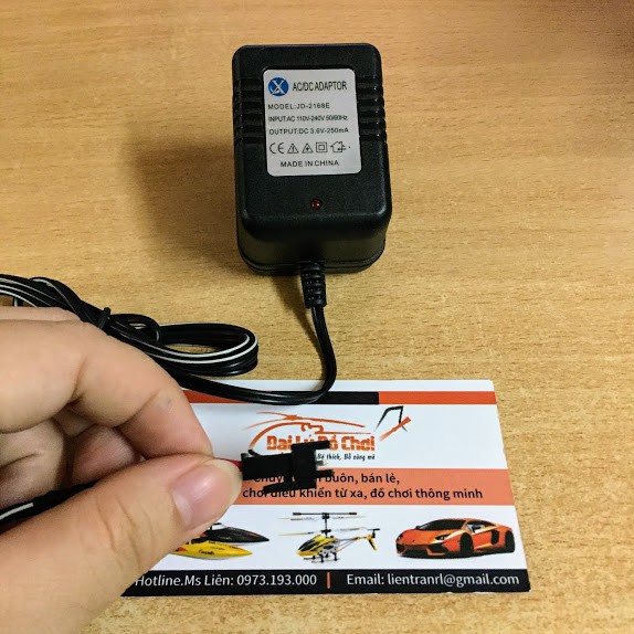 Củ sạc 3.6v dung lượng 250mA chân cắm càng cua đen sm