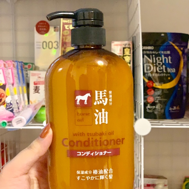 DẦU XẢ TINH CHẤT MỠ NGỰA – HOKKAIDO – HOURSE OIL TSUBAKI OIL CONDITIONER (600ML)