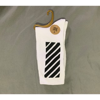 vớ off-white dài