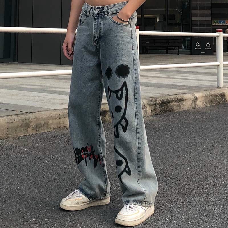 Quần jean ống rộng nam nữ hoạ tiết mã 12 | BigBuy360 - bigbuy360.vn