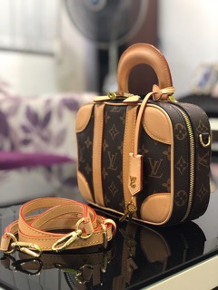 LV vali, Lv hộp da thật