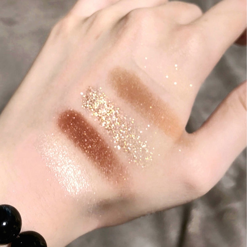 Bảng Phấn Mắt 8 Màu Sắc Gồm Màu Lì Và Màu Ánh Nhũ Thiết Kế Trang Trí Hình Ly Trà Sữa Độc Đáo