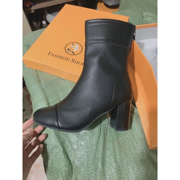 Bốt nữ mũi tròn da lỳ mềm êm chân siêu hot | BigBuy360 - bigbuy360.vn