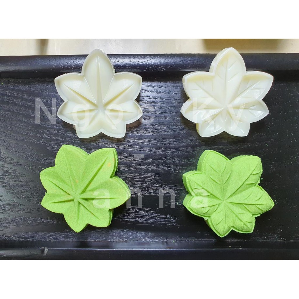 NQ00971 - KHUÔN LÒ XO BÁNH TRUNG THU / BÁNH DỨA  HÌNH LÁ PHONG 50G