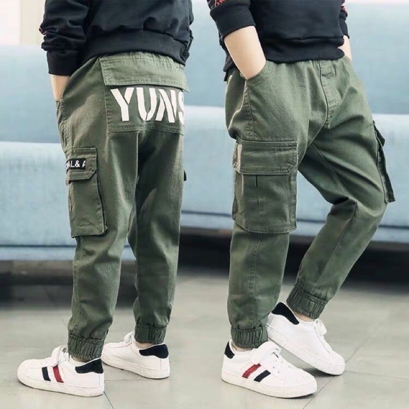 Quần kaki túi hộp bé trai