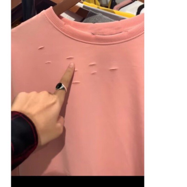 [Hình thật 100%] Áo sweater hoạ tiết rách cực chất -Hàng Shop | BigBuy360 - bigbuy360.vn