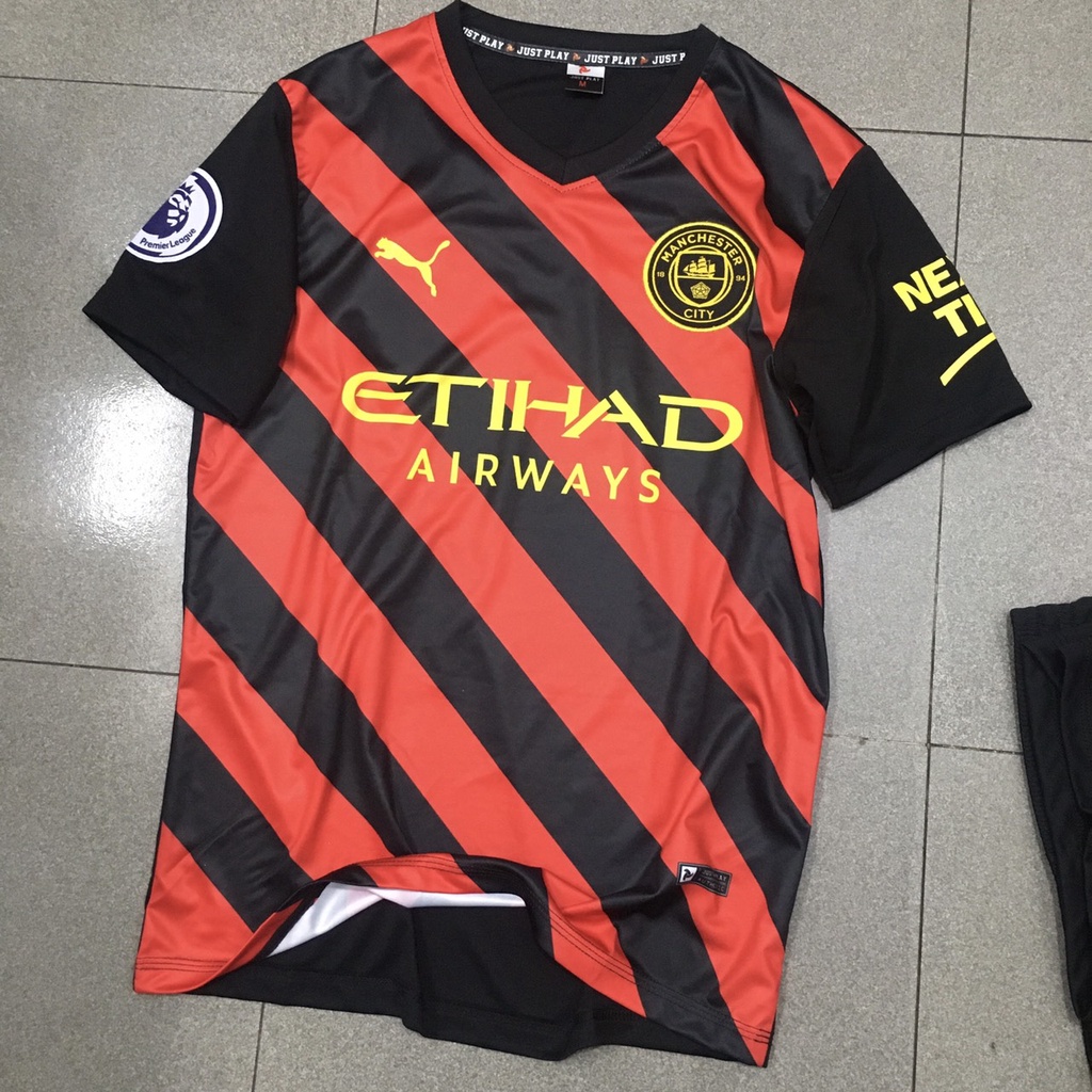 Bộ quần áo bóng đá Man City sọc đen đỏ sân khách JP 2023 FLG