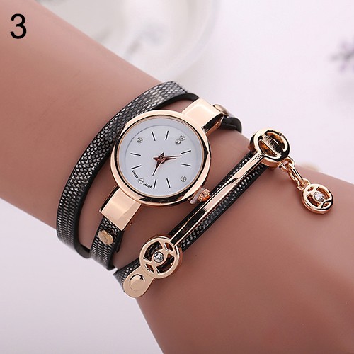 Đồng Hồ Quartz Đính Đá Với Dây Đeo Da Q15