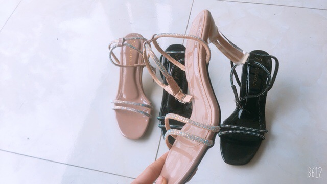 Giày sandal đính đá gót nhọn 7p( loại đẹp) Mã H33
