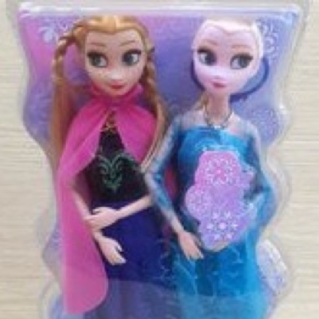 2 búp bê hoạt hình Frozen Elsa & Anna