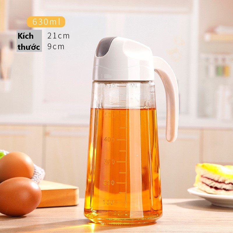 Chai lọ thủy tinh đựng dầu ăn, xì dầu, nước mắm tự động mở nắp khi rót có vạch chia 630ml