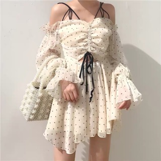 Váy babydoll trễ vai chấm bi trái tim