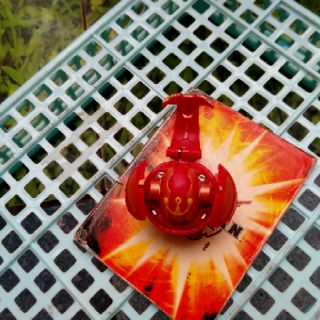 Đồ chơi Bakugan Pyrus Sirenoid